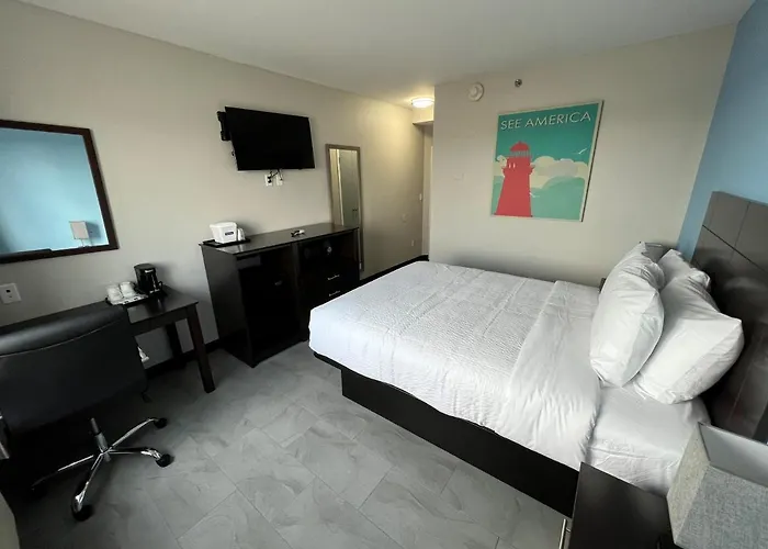 Travelodge By Wyndham Queens