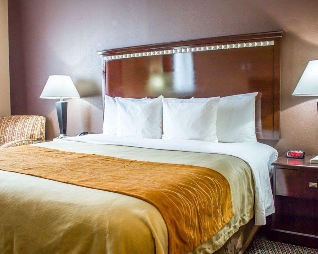 Travelodge By Wyndham Queens Nueva York